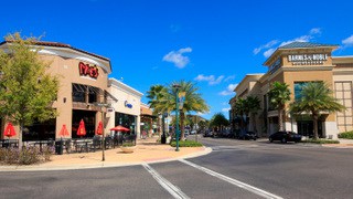 Popular shopping mall in Wesley Chapel that is near most rental homes in the area